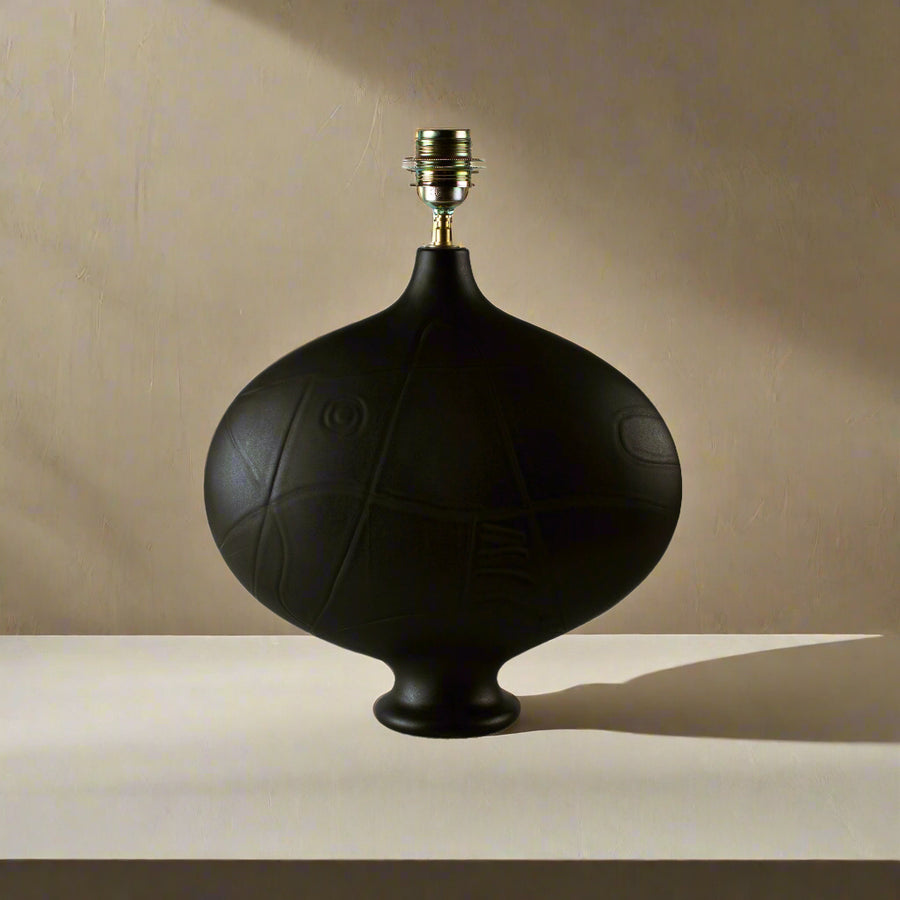 Agnes Sandahl | Medium-sized Lamp in Black